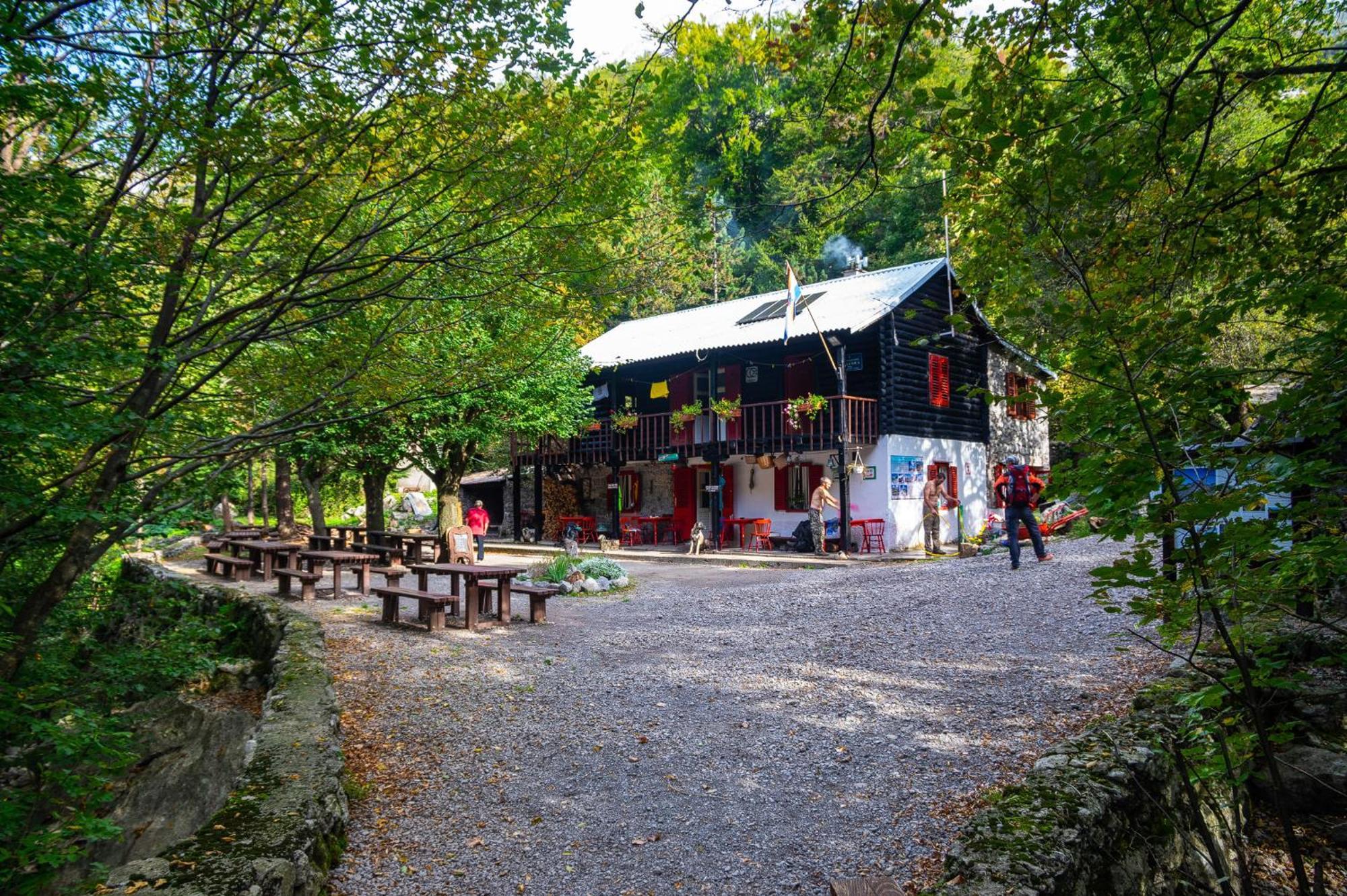 Apartments Adriana Starigrad Paklenica Esterno foto