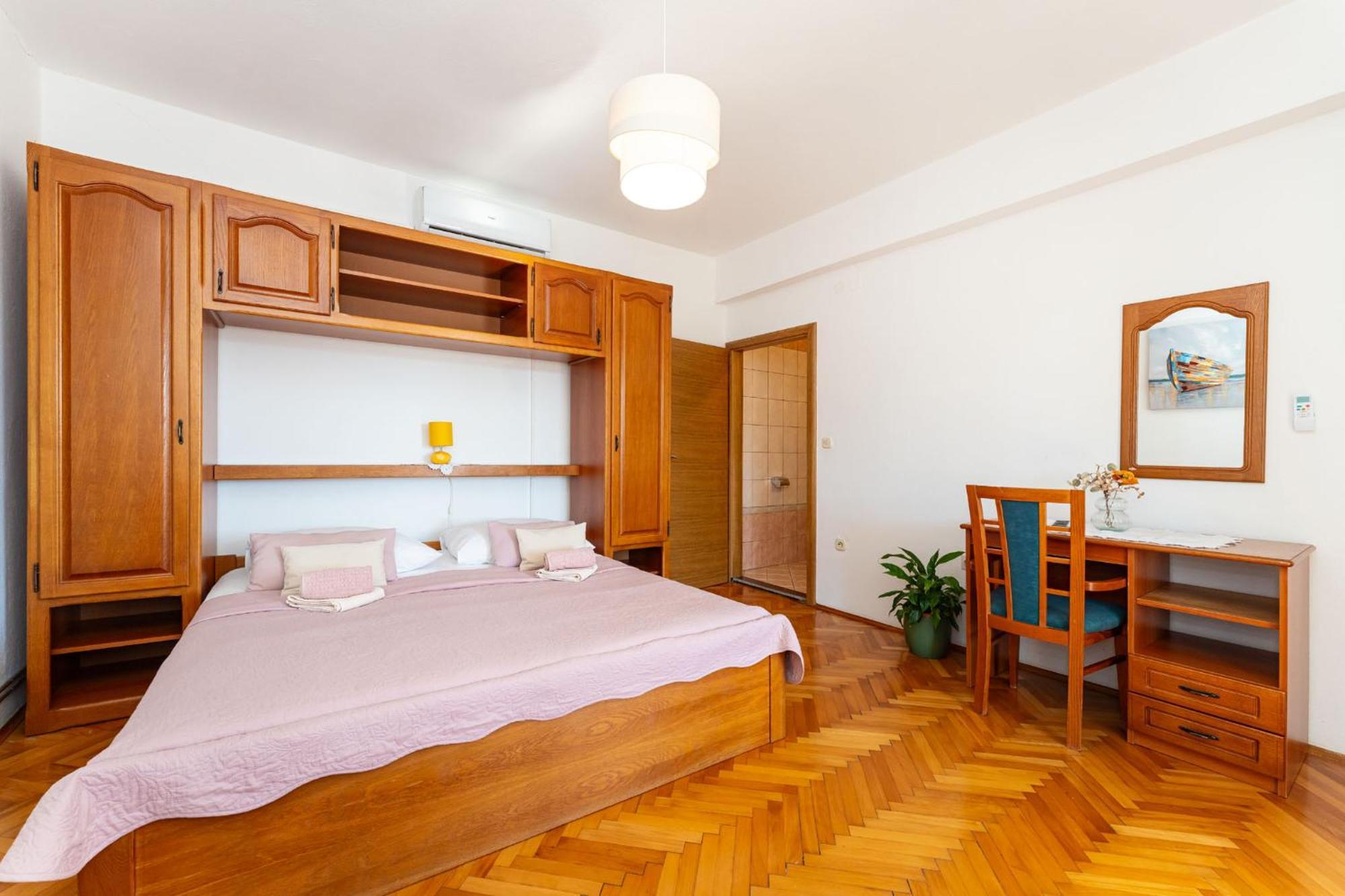 Apartments Adriana Starigrad Paklenica Esterno foto
