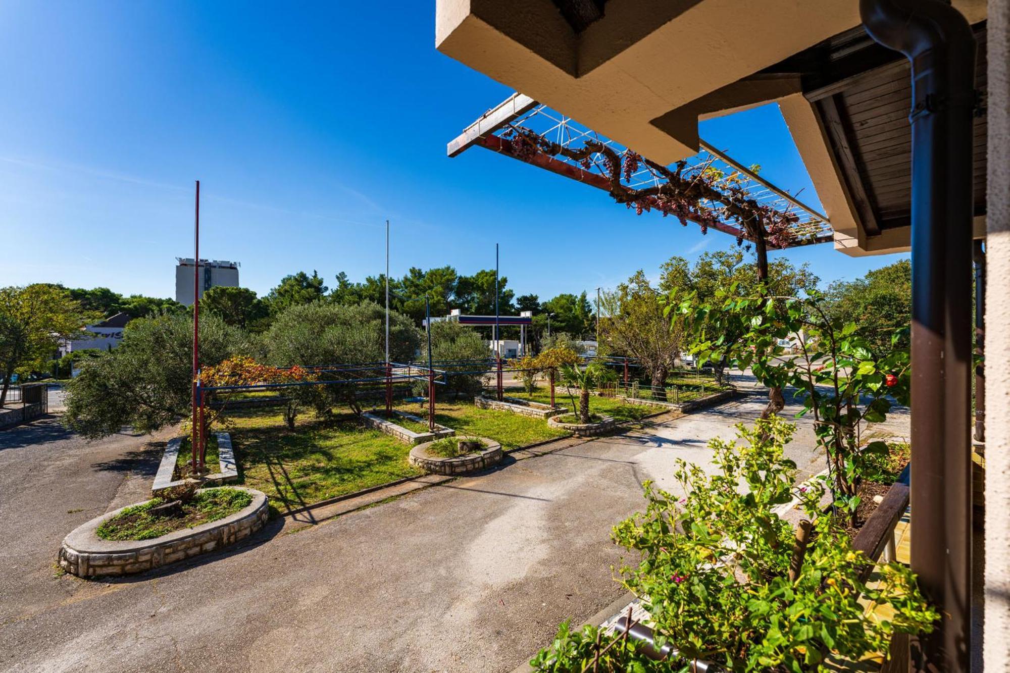 Apartments Adriana Starigrad Paklenica Esterno foto