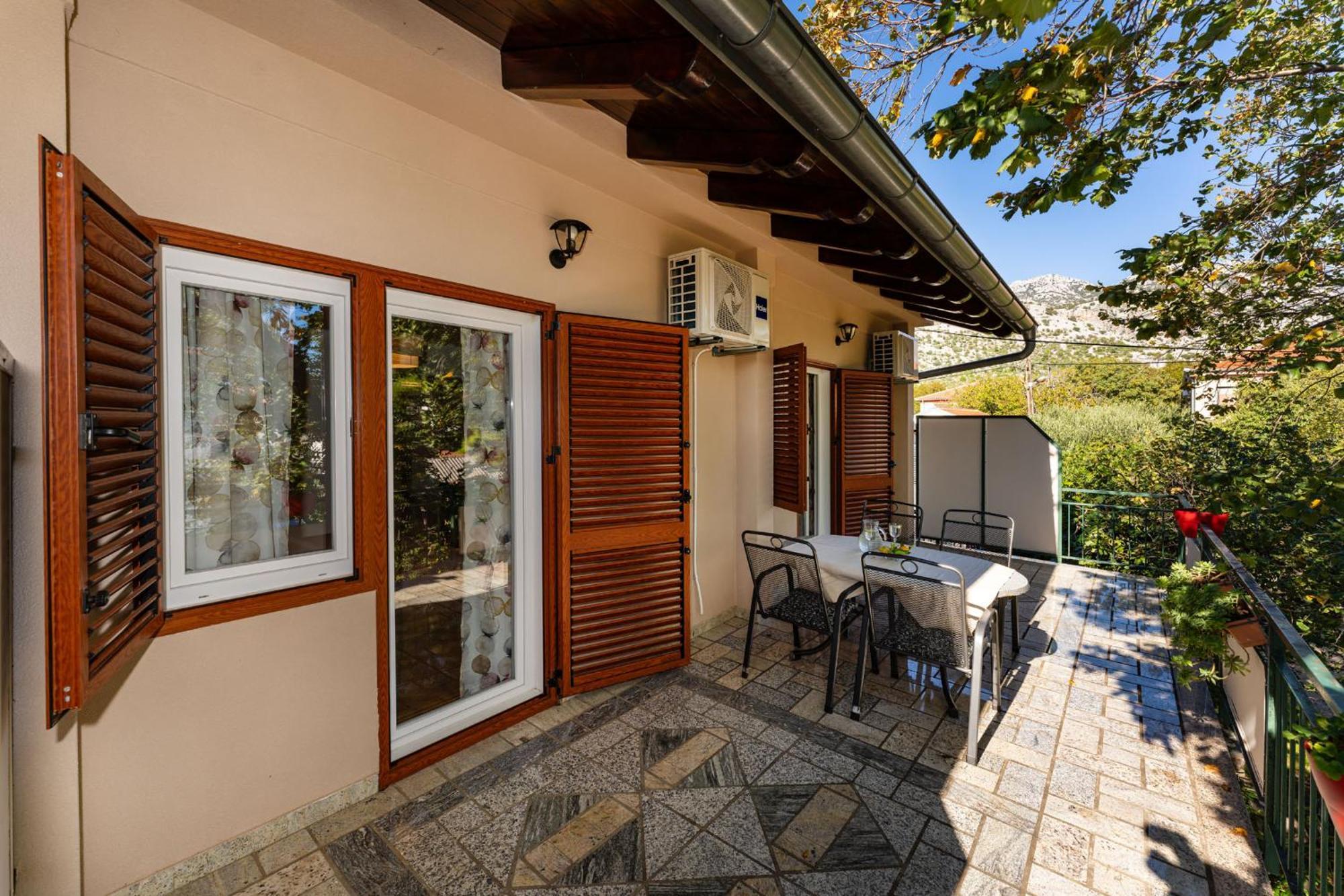 Apartments Adriana Starigrad Paklenica Esterno foto